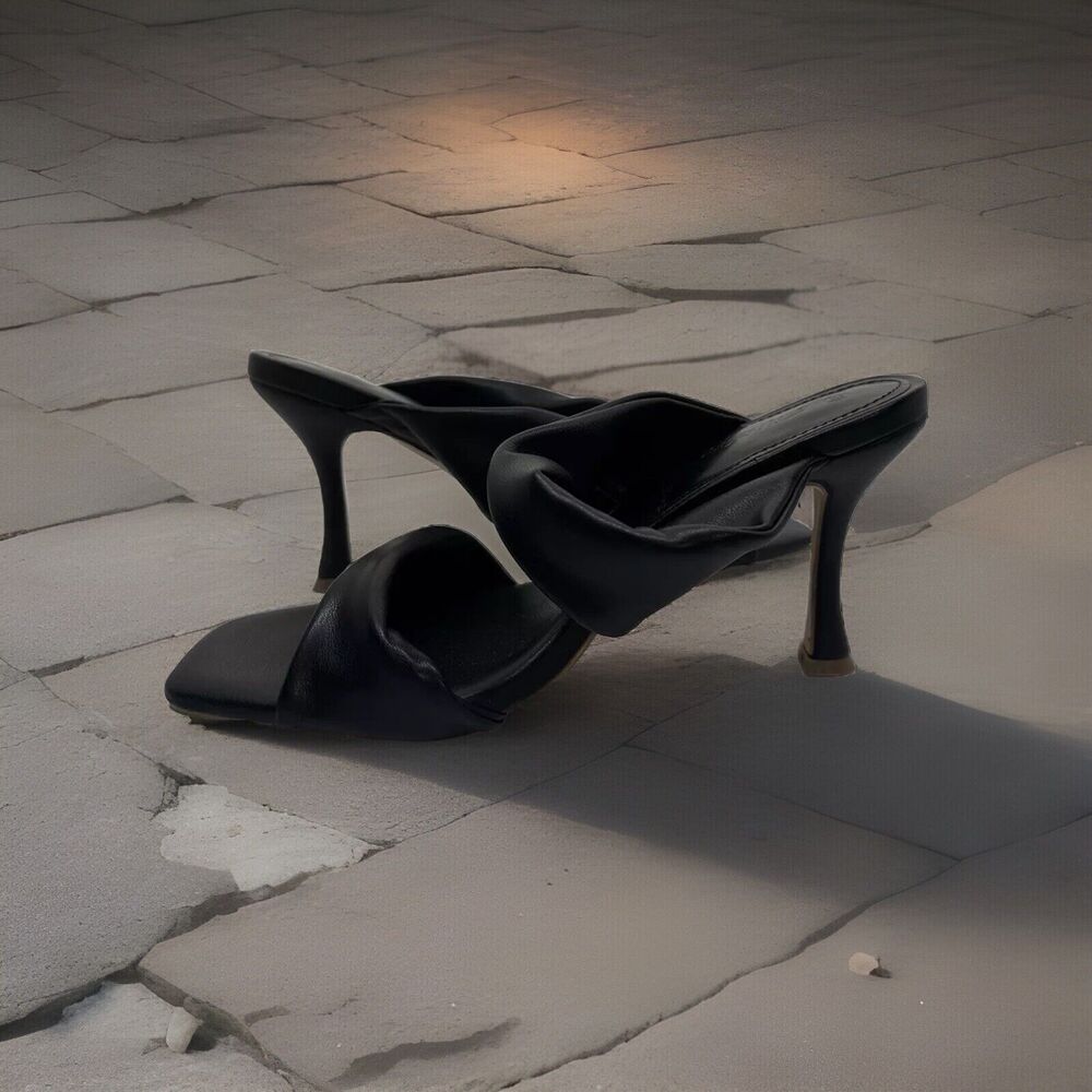 Black Sexy L Kitten Heel Slip On ultra–Soft Size 6 1/2